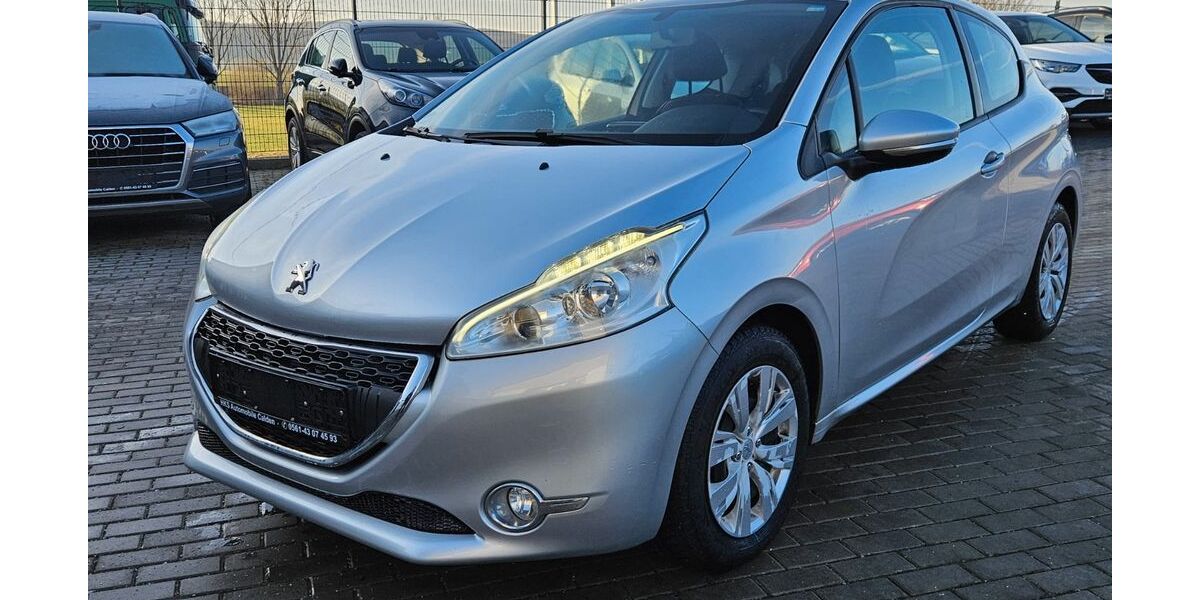 Peugeot 208 101.235 km 4.250 &euro; Calden 34379