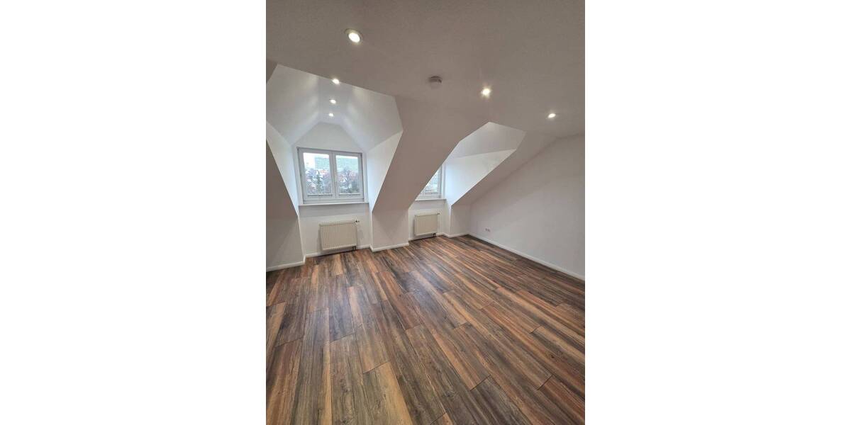 Zimmer Künzell - 4 Zimmer, 160 m&sup2;, 1.250&euro; | Angebot:26376579