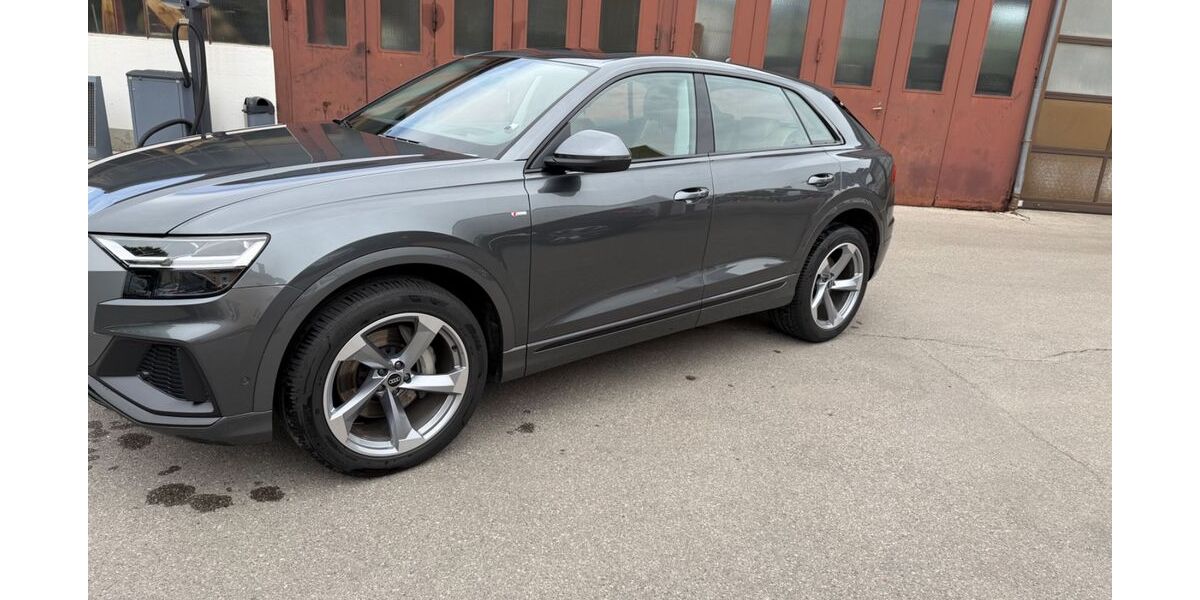 Audi Q8 92.480 km 59.500 &euro; Garching 85748