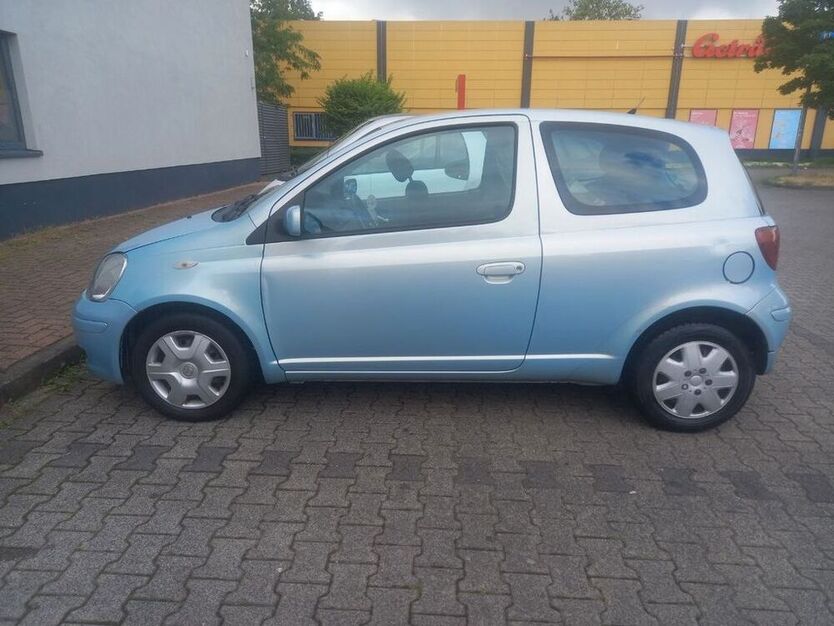 Yaris