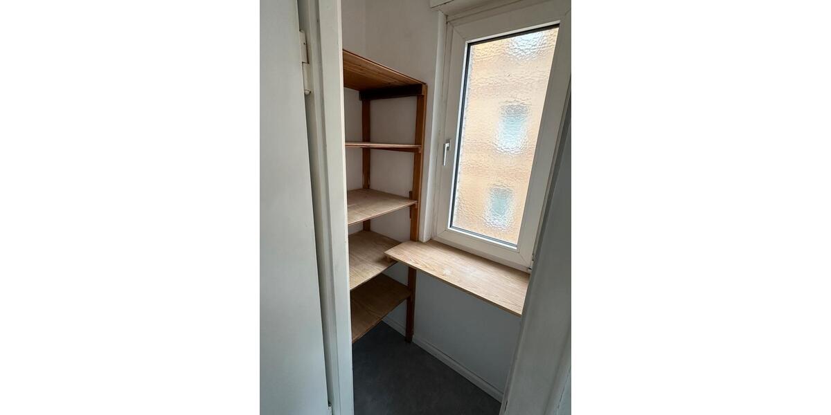 Etagenwohnung Vellmar - 6 Zimmer, 130 m&sup2;, 1.000&euro; | Angebot:24788512