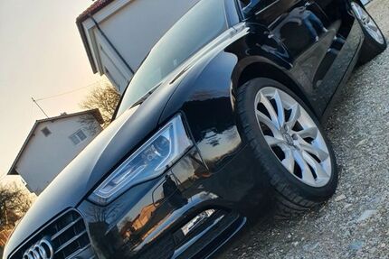 Audi A5 222.000 km 11.590 &euro; Edling 83533