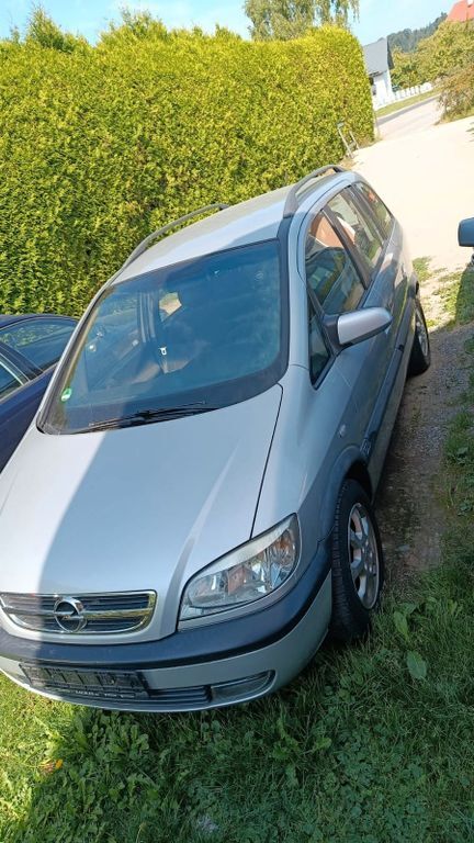 Opel Zafira 215.000 km 1.449 € Viechtach 94234