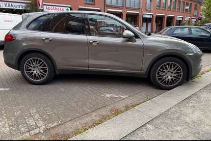 Porsche Cayenne 217.000 km 16.000 € Hamburg 21077