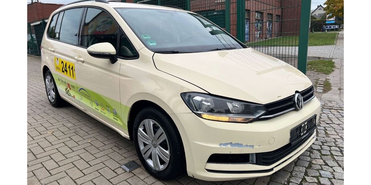 VW Touran 449.000 km 5.900 &euro; Berlin Weißensee-Pankow 13086