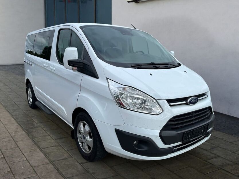 Ford Tourneo Custom 144.680 km 23.980 € Leimbach 36433