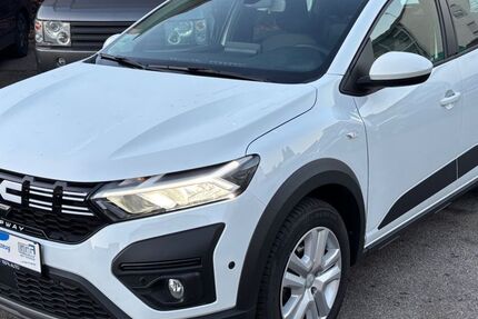 Dacia Sandero 11.200 km 14.999 € Nürnberg 90451