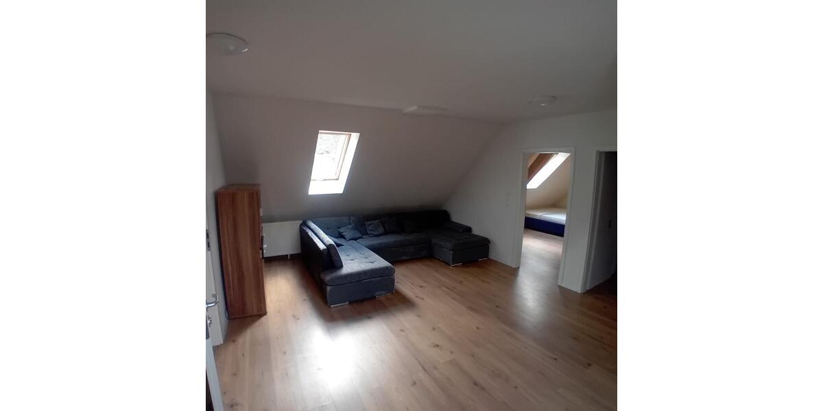 Etagenwohnung Villingen-Schwenningen Schwenningen - 1 Zimmer, 80 m&sup2;, 700&euro; | Angebot:26045550