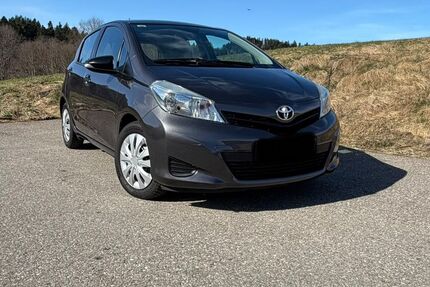 Toyota Yaris 150.000 km 4.790 &euro; Fürstenfeldbruck 82256