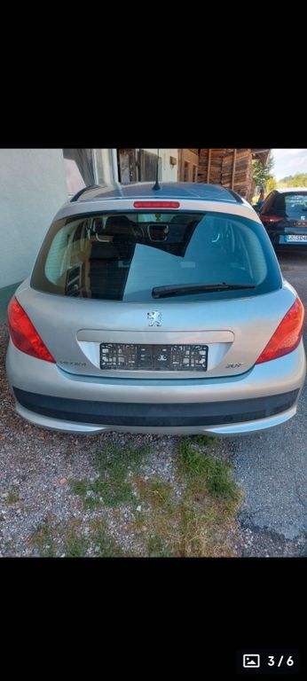 Peugeot 207 110.000 km 3.000 € Löffingen 79843