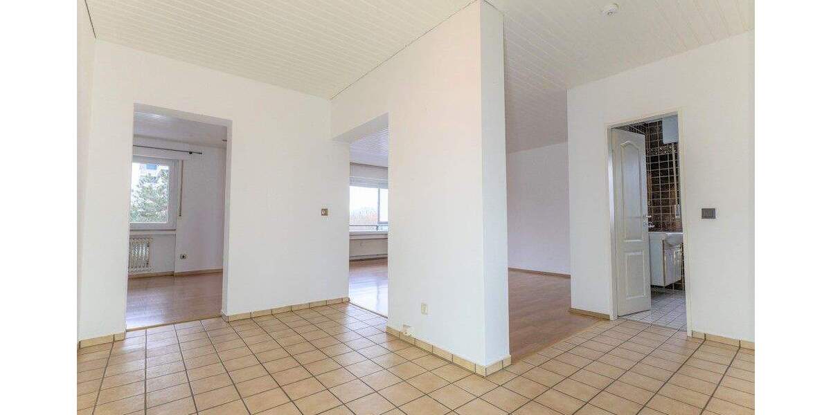 Etagenwohnung Hagen Hochschulviertel - 3 Zimmer, 81 m&sup2;, 630&euro; | Angebot:24386609