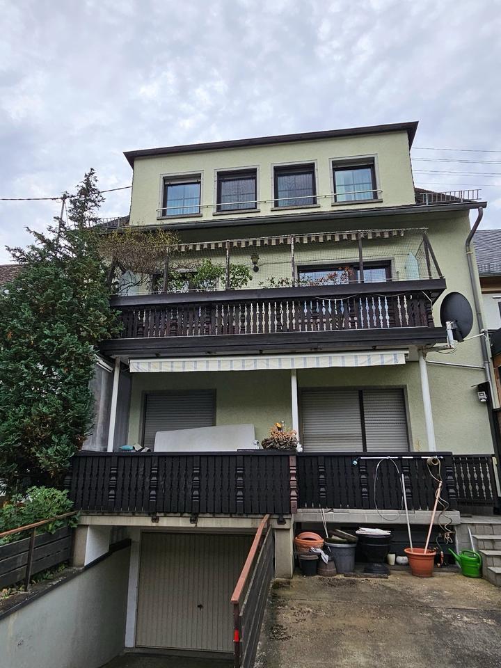 Großzügige Maisonette-Wohnung mit Blick auf den Rhein in Kestert