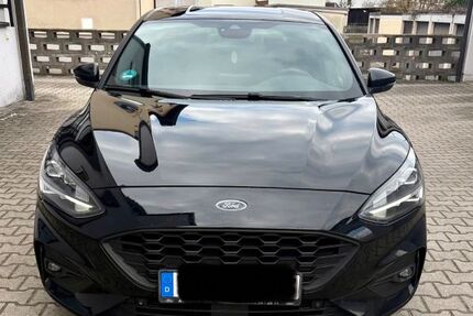 Ford Focus 131.000 km 11.500 &euro; Weiden 92637