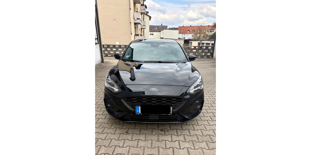 Ford Focus 131.000 km 11.500 &euro; Weiden 92637