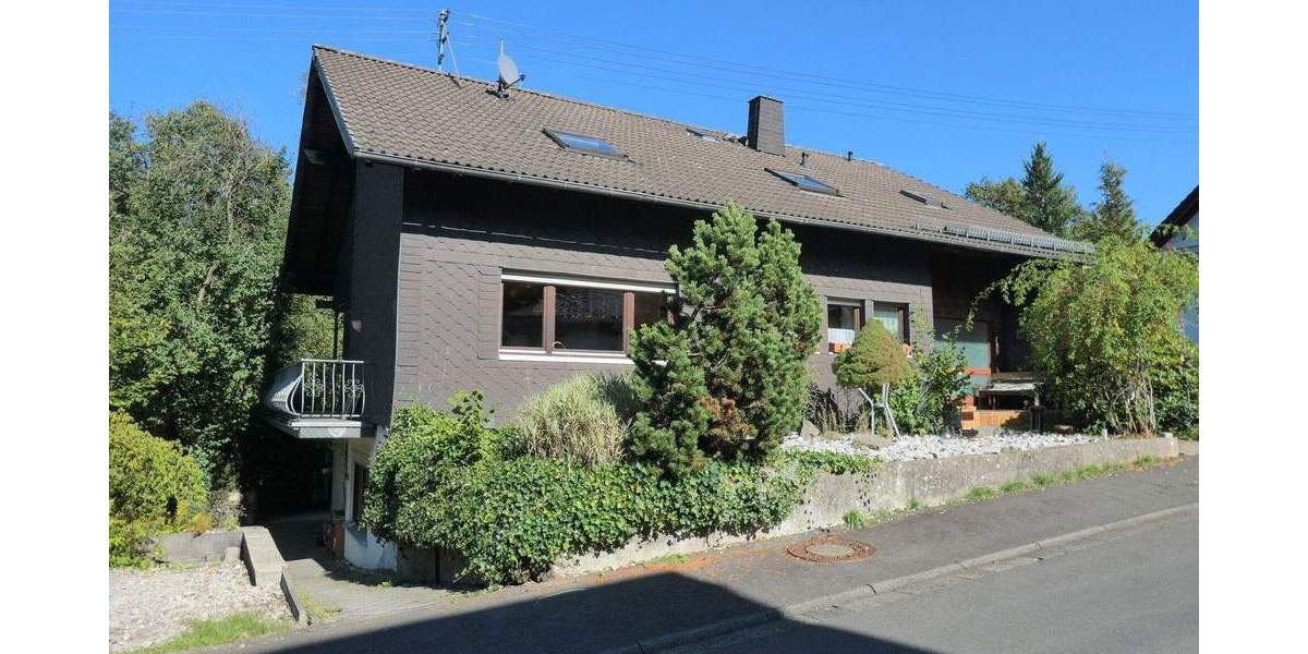 Solides Einfamilienhaus mit Einliegerwohnung und attraktiven Gestaltungsmöglichkeiten! 6 zimmer