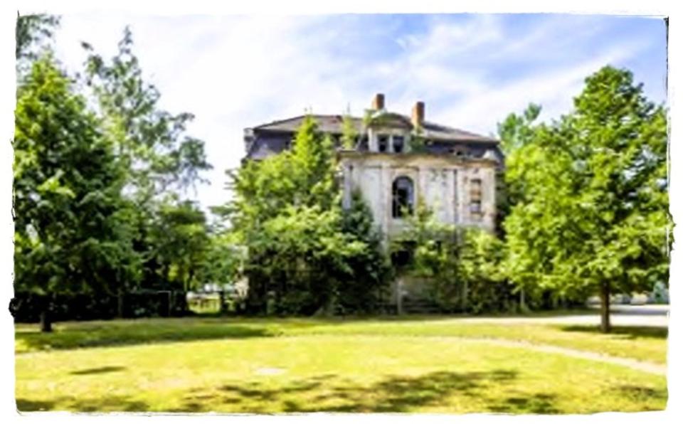 Villa Görlitz - 15 Zimmer, 480 m&sup2;, 166.000&euro; | Angebot:16707880