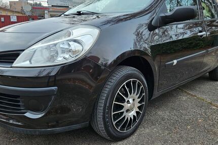 Renault Clio 145.300 km 3.490 &euro; Markkleeberg 04416