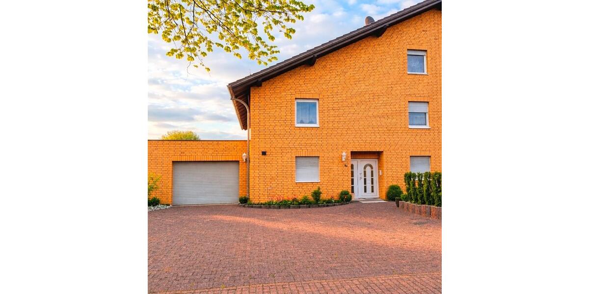 Einfamilienhaus Borgentreich - 8 Zimmer, 200 m&sup2;, 1.750&euro; | Angebot:26314341
