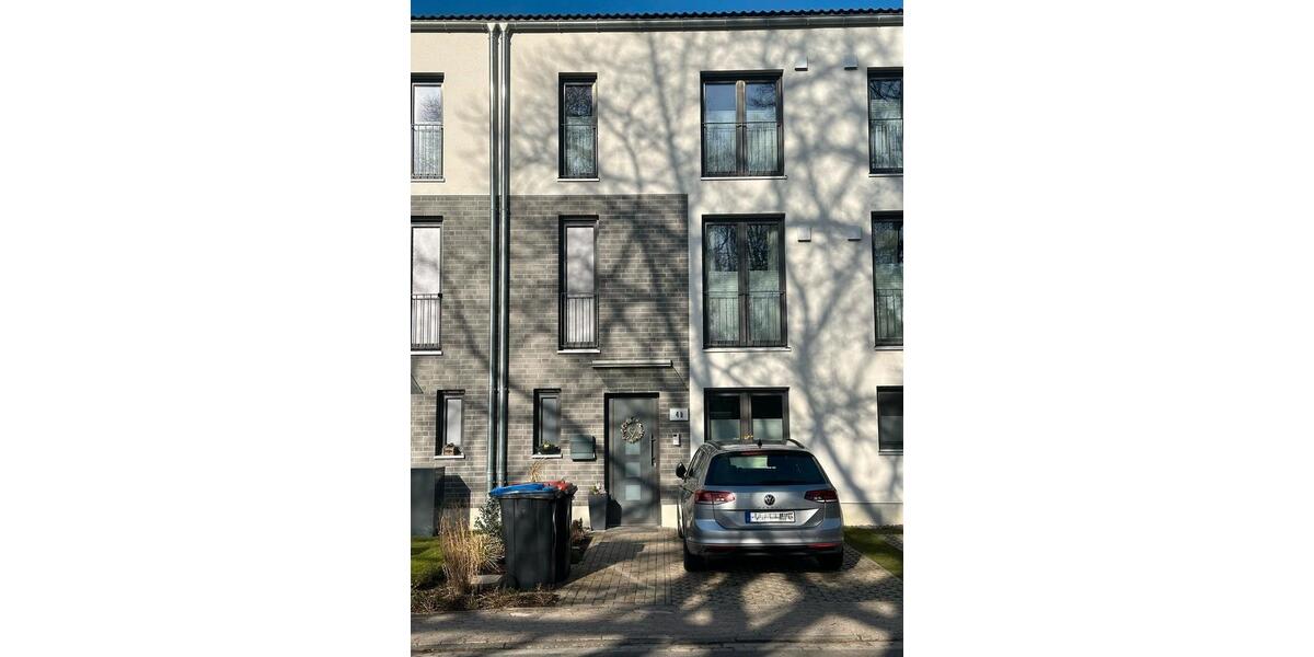 Terrassenwohnung Bad Münder am Deister - 6 Zimmer, 145 m&sup2;, 1.700&euro; | Angebot:26578126