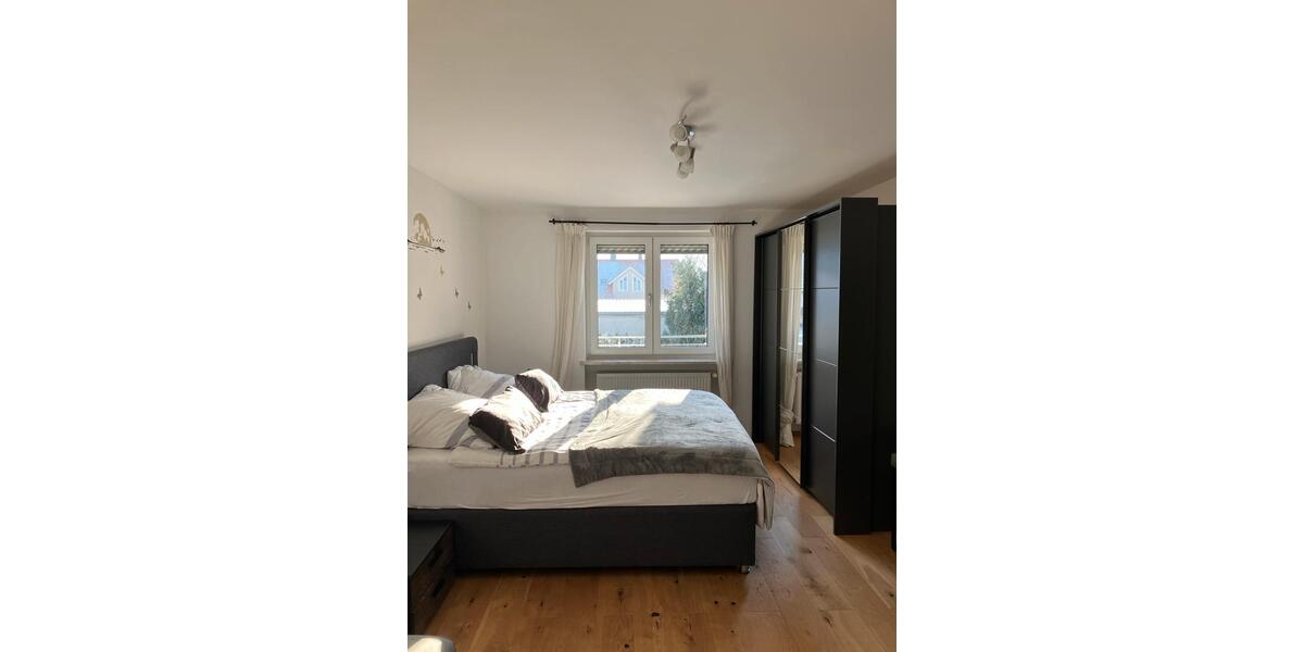 Erdgeschoßwohnung Gaimersheim - 5 Zimmer, 140 m&sup2;, 1.800&euro; | Angebot:25342319