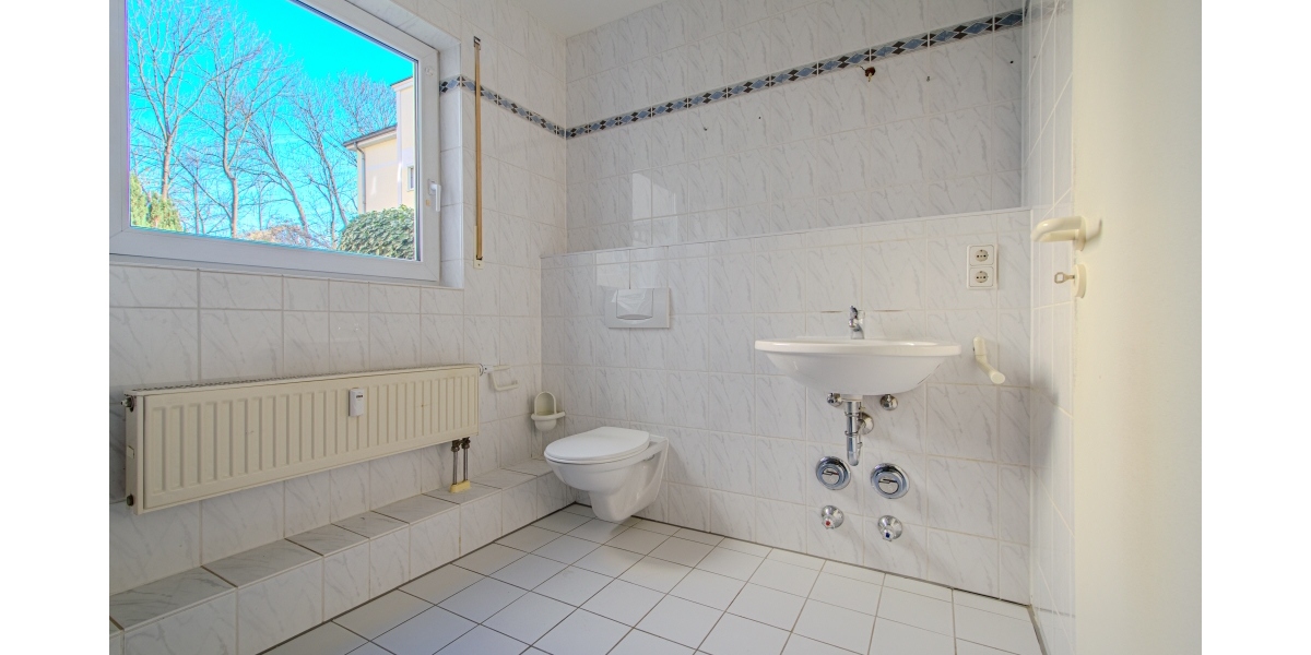 BEZUGSFREI – PARTERRRE – TERRASSE – ROLLOS – TAGESLICHTBAD – TG-STELLPLATZ - Erdgeschoßwohnung Dresden Leubnitz-Neuostra | Angebot:26919196