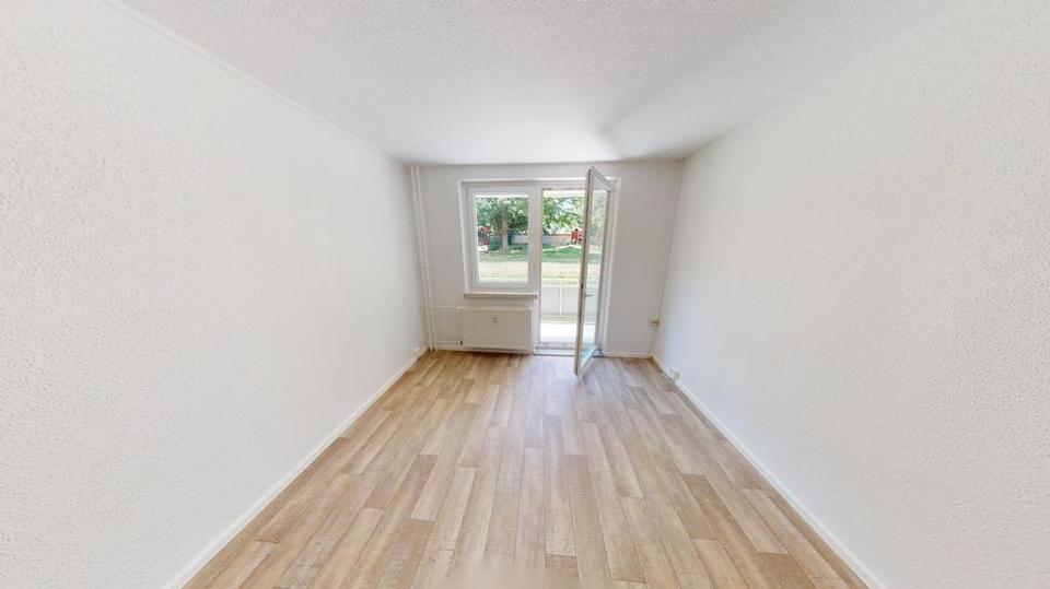 Erdgeschoßwohnung Chemnitz Helbersdorf - 3 Zimmer, 74 m&sup2;, 463&euro; | Angebot:26682199