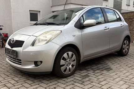 Toyota Yaris 149.030 km 3.400 &euro; Saarbrücken 66126