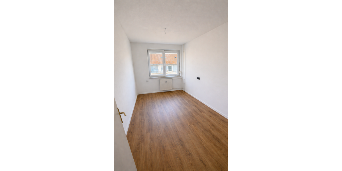 Provisionsfrei* Mehrfamilienhaus mit 6 Wohneinheiten und Entwicklungspotenzial in Oberreichenbach bei Herzogenaurach - Provisionsfrei - - Mehrfamilienhaus, Wohnhaus Oberreichenbach | Angebot:26272715