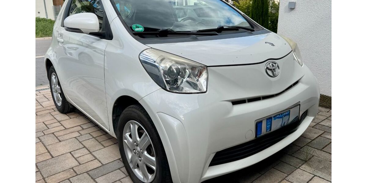 Toyota IQ 94.000 km 4.799 &euro; Mannheim 68309