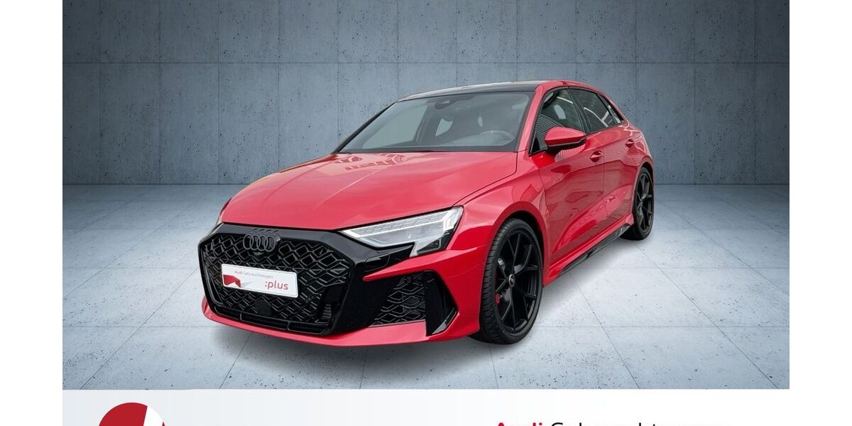 Audi RS3 9.900 km 66.480 &euro; Regensburg 93059