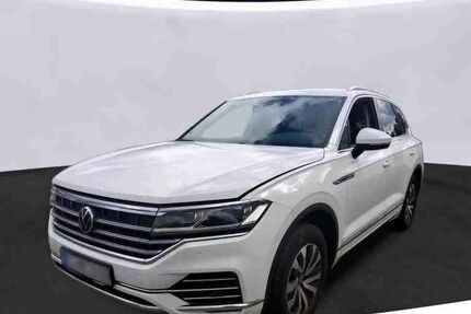 VW Touareg 141.827 km 34.999 &euro; Braunschweig 38118