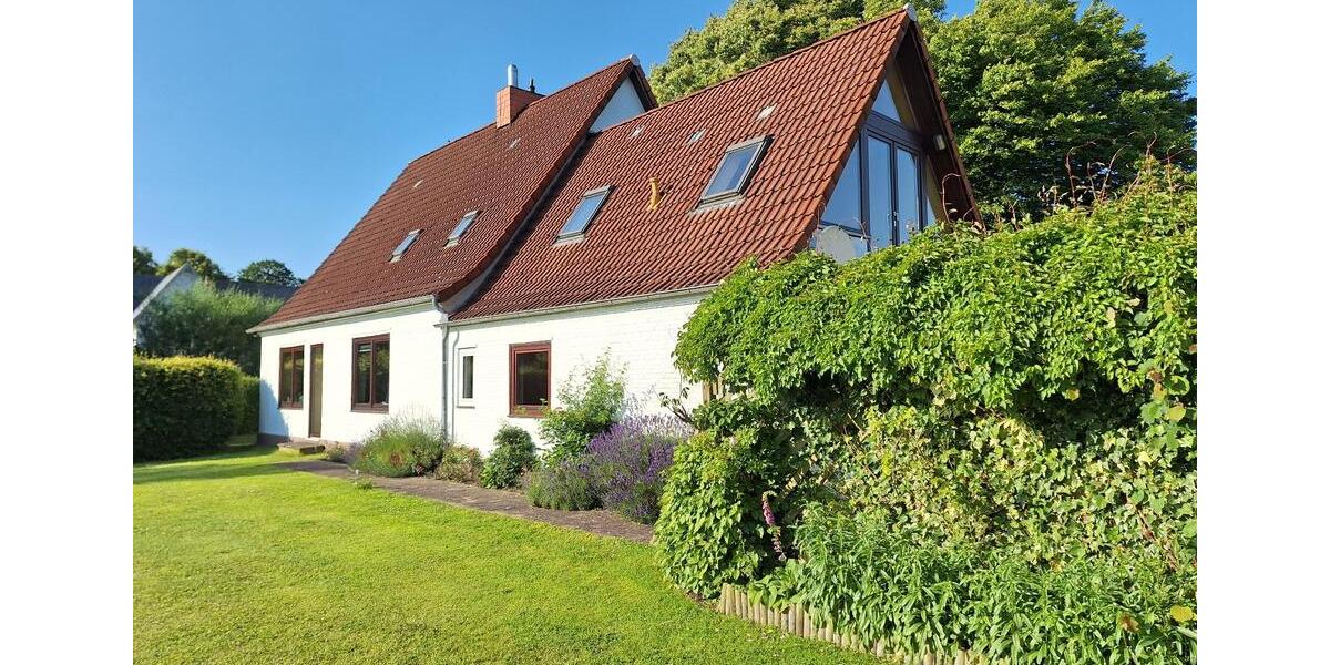 Einfamilienhaus Tellingstedt - 8 Zimmer, 140 m&sup2;, 335.000&euro; | Angebot:26414466