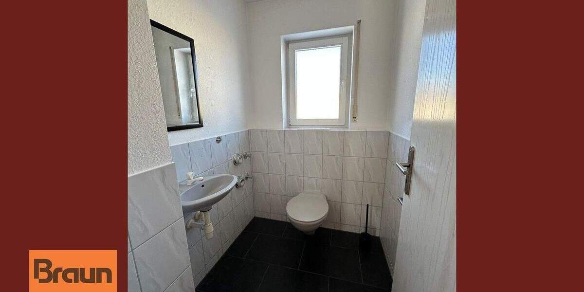 Attraktive 4,5-Zimmer-Eigentumswohung in Trossingen, inkl. Einzelgarage und Pkw-Außenstellplatz 4 zimmer