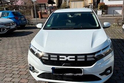 Dacia Sandero 16.000 km 12.100 &euro; Erpel 53579