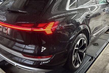 Audi e-tron 52.000 km 40.570 &euro; Helmstedt 38350