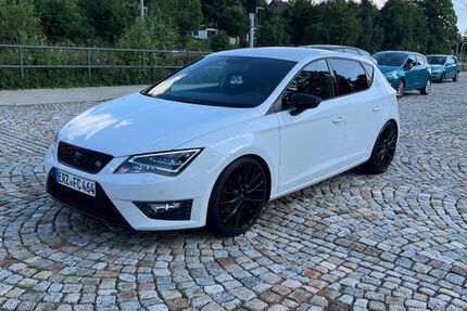 Seat Leon 199.999 km 9.800 € Thalheim 09380