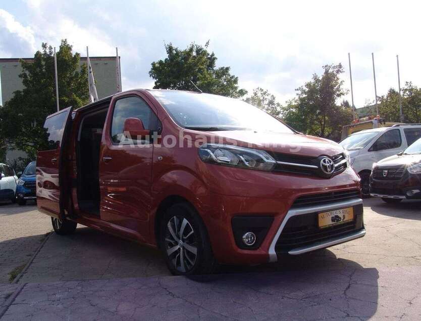 Toyota Proace 70.000 km 29.300 € Berlin 12681
