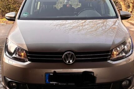 VW Touran 242.000 km 6.100 &euro; Wesertal 34399