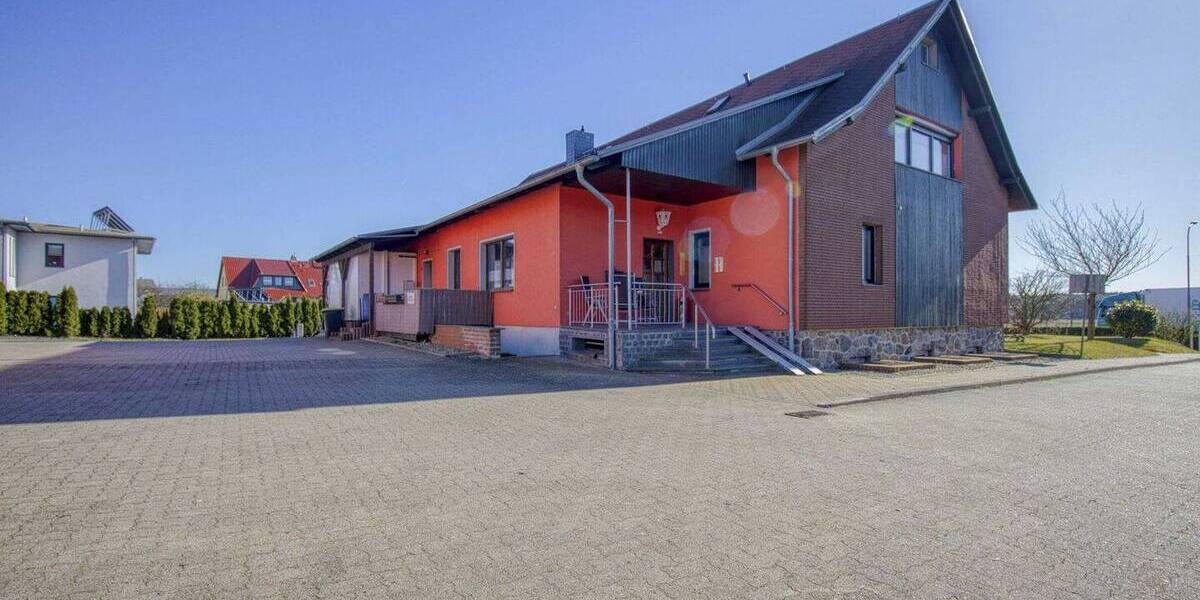 Mehrfamilienhaus, Wohnhaus Waren (Müritz) Warenshof - 1 Zimmer, 292 m&sup2;, 1.125.000&euro; | Angebot:26156066