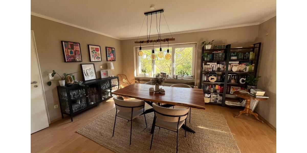 Etagenwohnung Siegen - 3 Zimmer, 100 m&sup2;, 850&euro; | Angebot:26349076