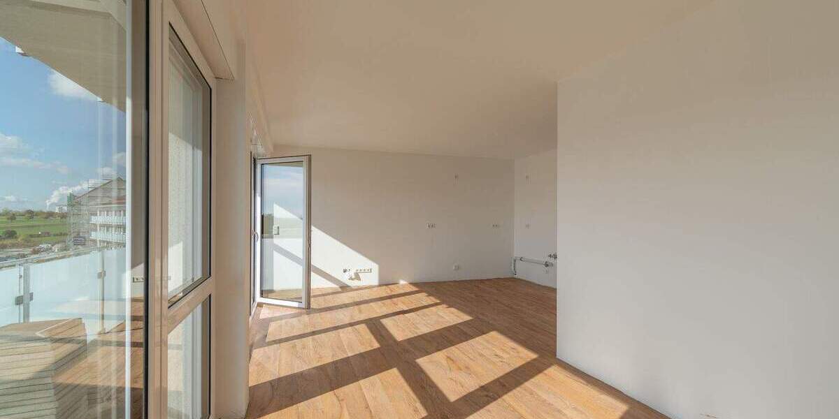 KOMFORTABLER ZWEITBEZUG MIT SONNENBALKON Geräumige 2-Raum-Wohnung mit Balkon und Fußbodenheizung 2 zimmer