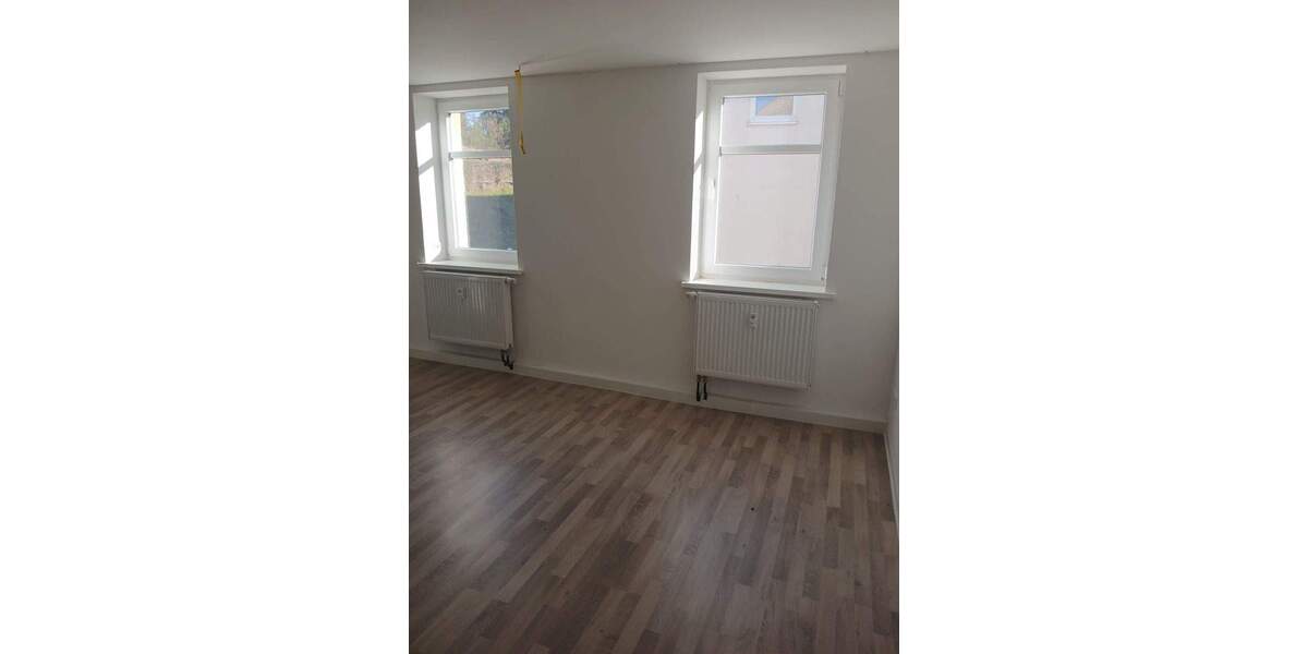 Zimmer Lunzenau - 3 Zimmer, 59 m&sup2;, 295&euro; | Angebot:25895846