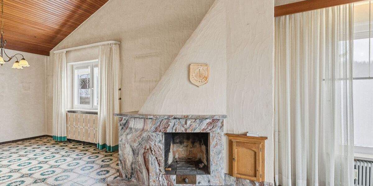 Einfamilienhaus Undorf Undorf - 7 Zimmer, 208 m&sup2;, 599.000&euro; | Angebot:25779834