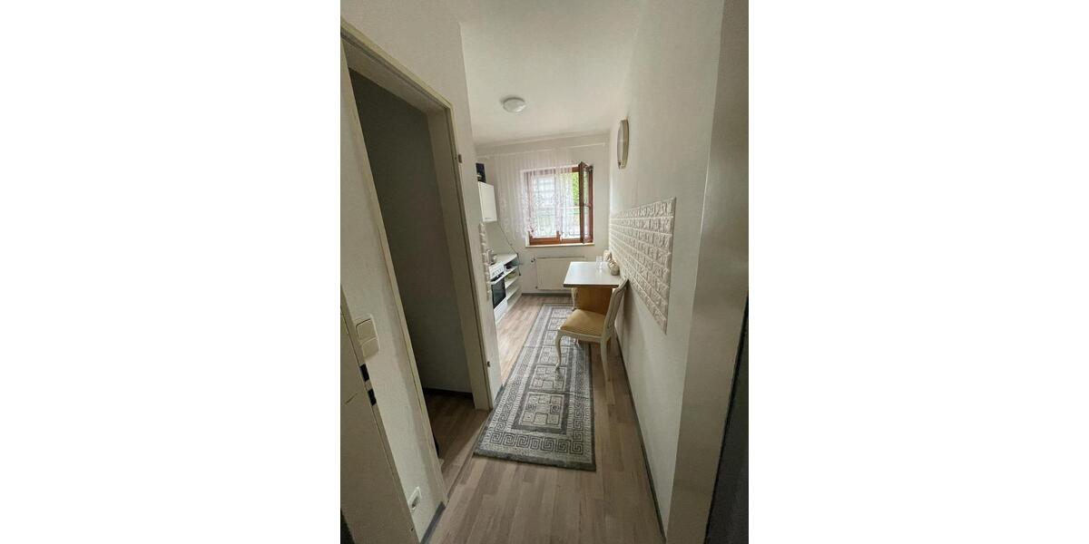 Etagenwohnung Burglengenfeld - 4 Zimmer, 105 m&sup2;, 850&euro; | Angebot:25516863