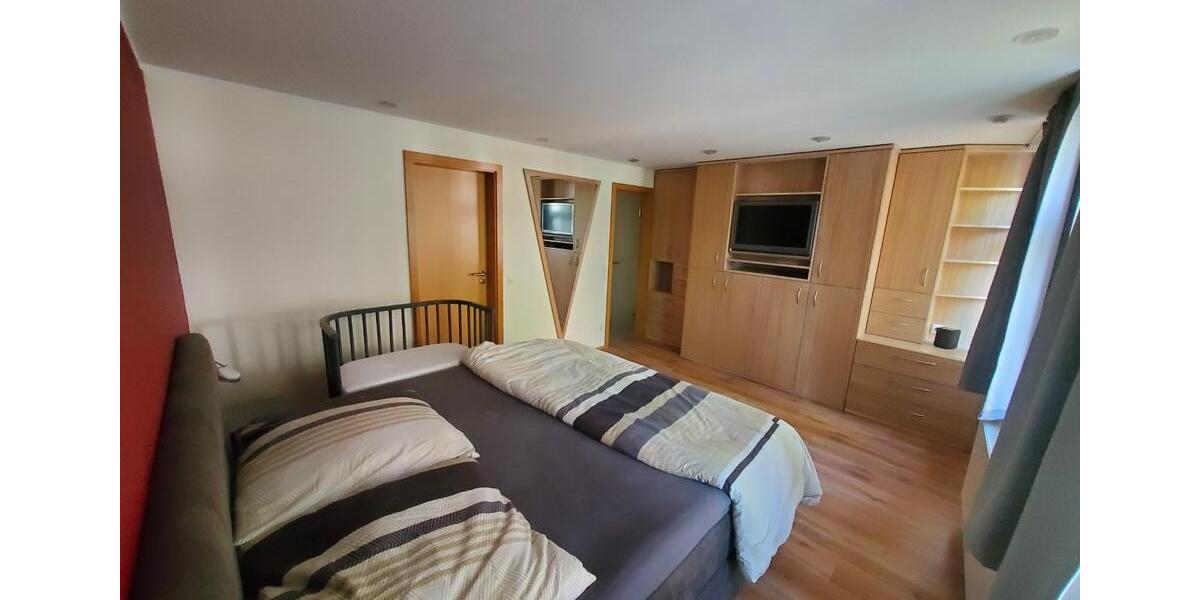 Maisonettenwohnung Grefrath - 5 Zimmer, 181 m&sup2;, 1.200&euro; | Angebot:24658580