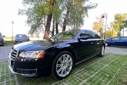 Audi A8 213.000 km 18.500 &euro; Lügde 32676