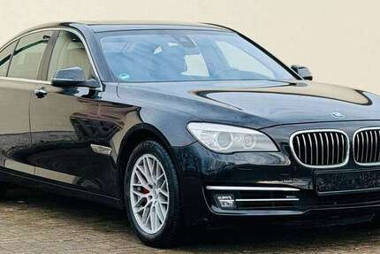 BMW 750 222.000 km 13.500 &euro; Au am Rhein 76474