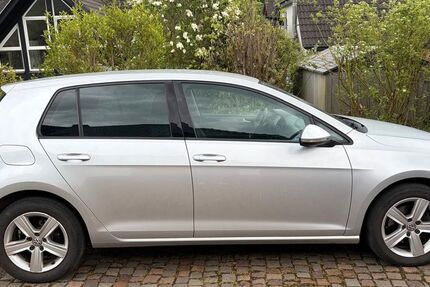 VW Golf 210.000 km 6.700 &euro; Hönningen 53506