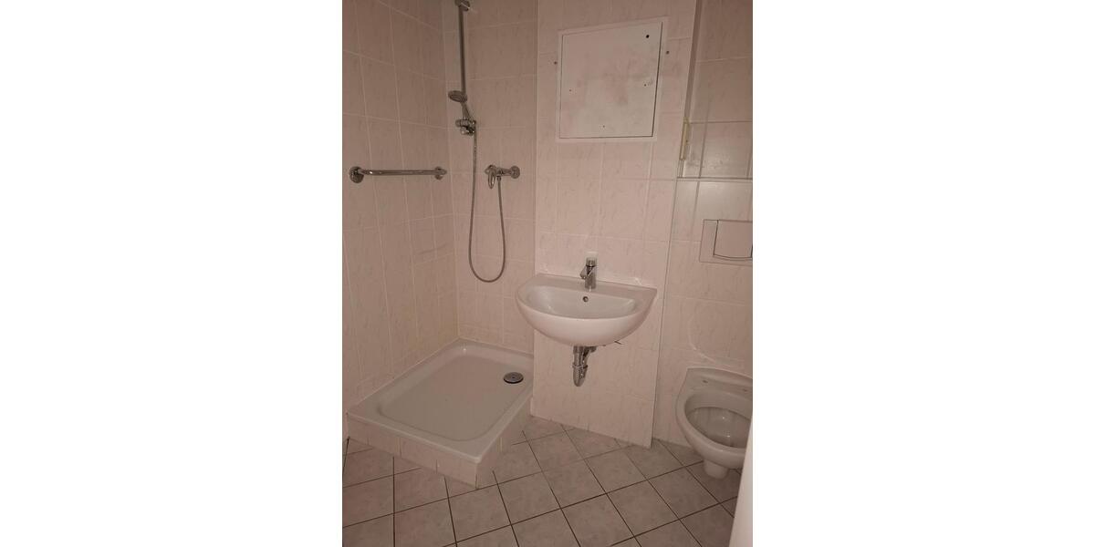 Etagenwohnung Bad Dürrenberg - 2 Zimmer, 60 m&sup2;, 304&euro; | Angebot:21464320