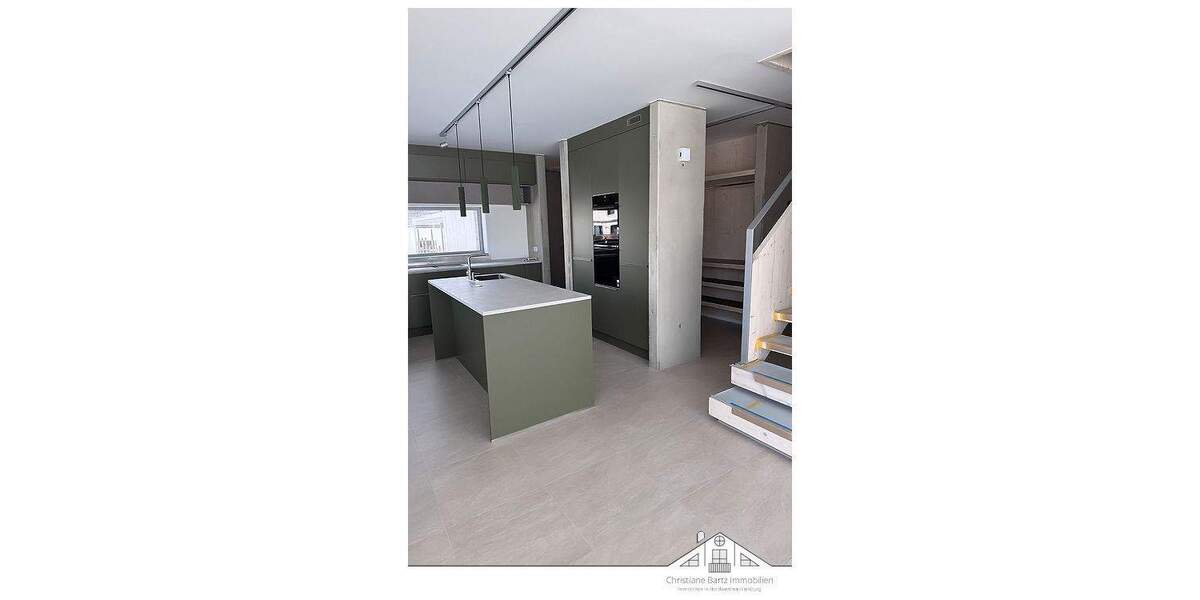 Doppelhaushälfte Wismar Wendorf - 5 Zimmer, 160 m&sup2;, 2.400&euro; | Angebot:24040572